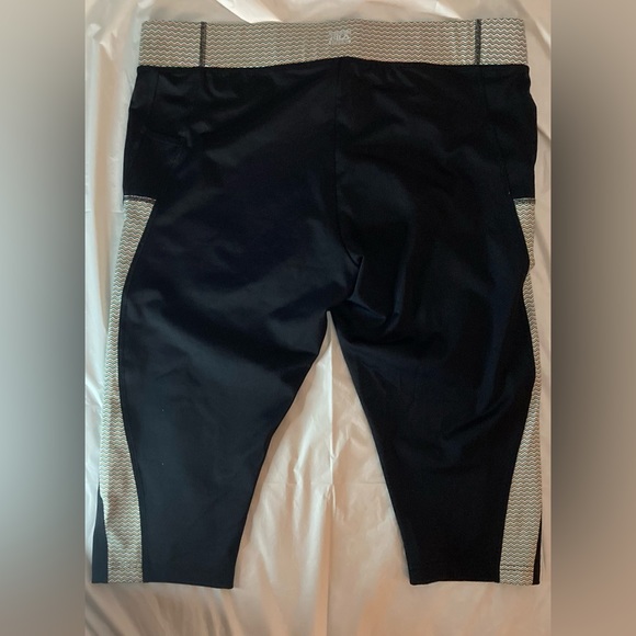 FILA Sport Performance Women’s Athletic Rainbow capris Leggings POCKETS Size XL - Picture 7 of 14